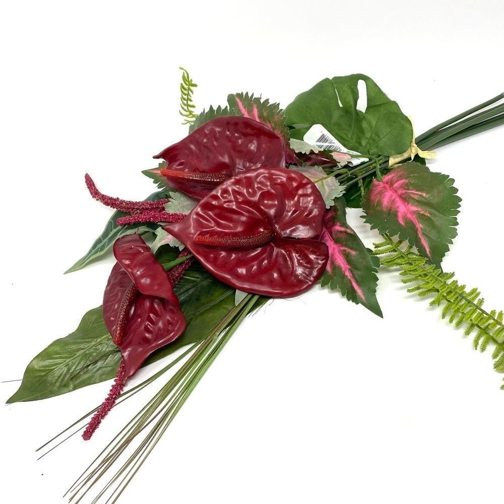 𝅺🆕 Fake Flower Bouquet - NWT